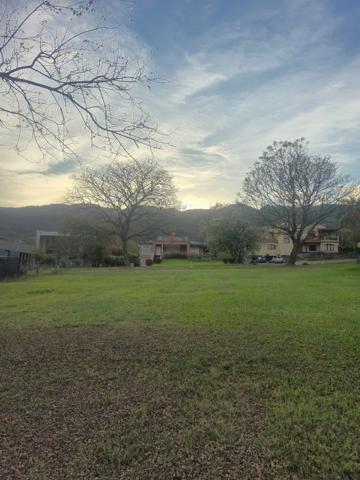 Terreno Country Las YUngas