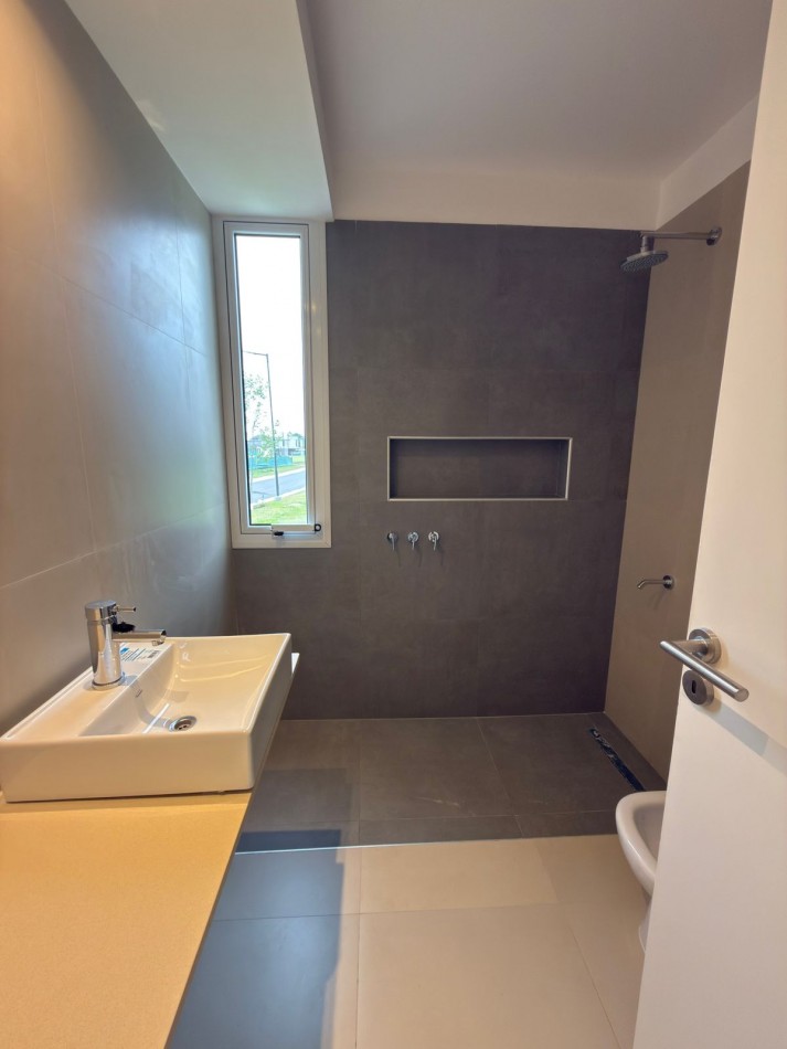 Venta de Casa En Country The Point