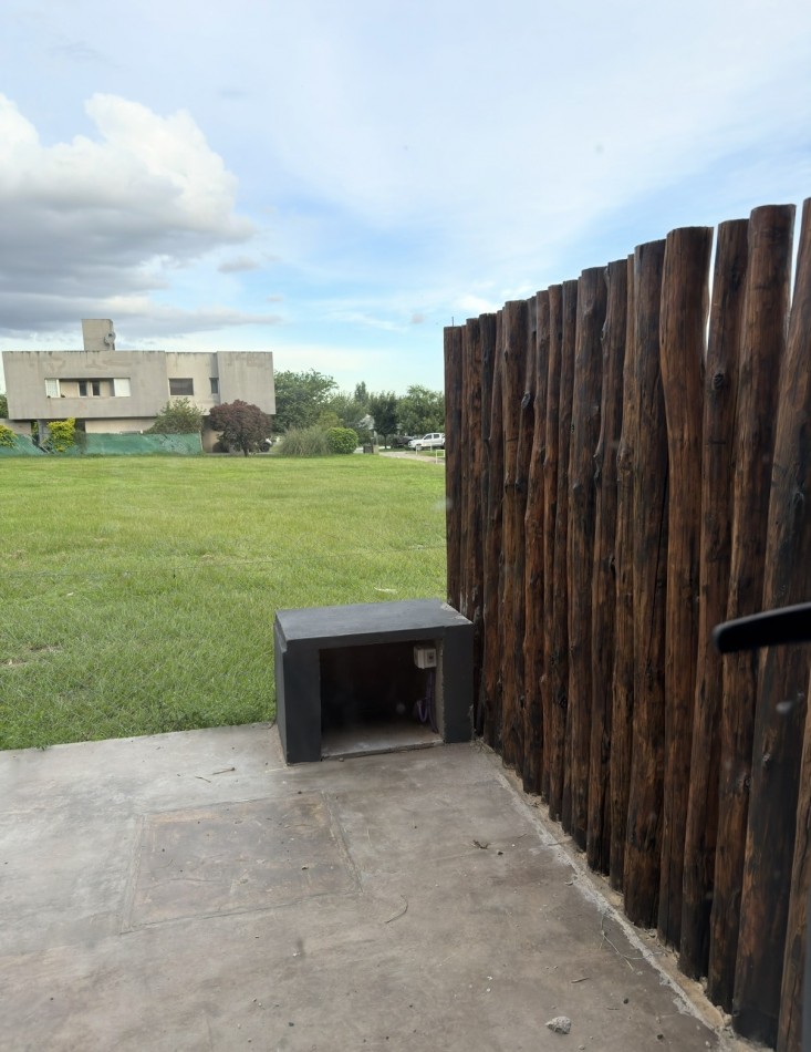 Venta Alquiler Casa en Quinta Azucena