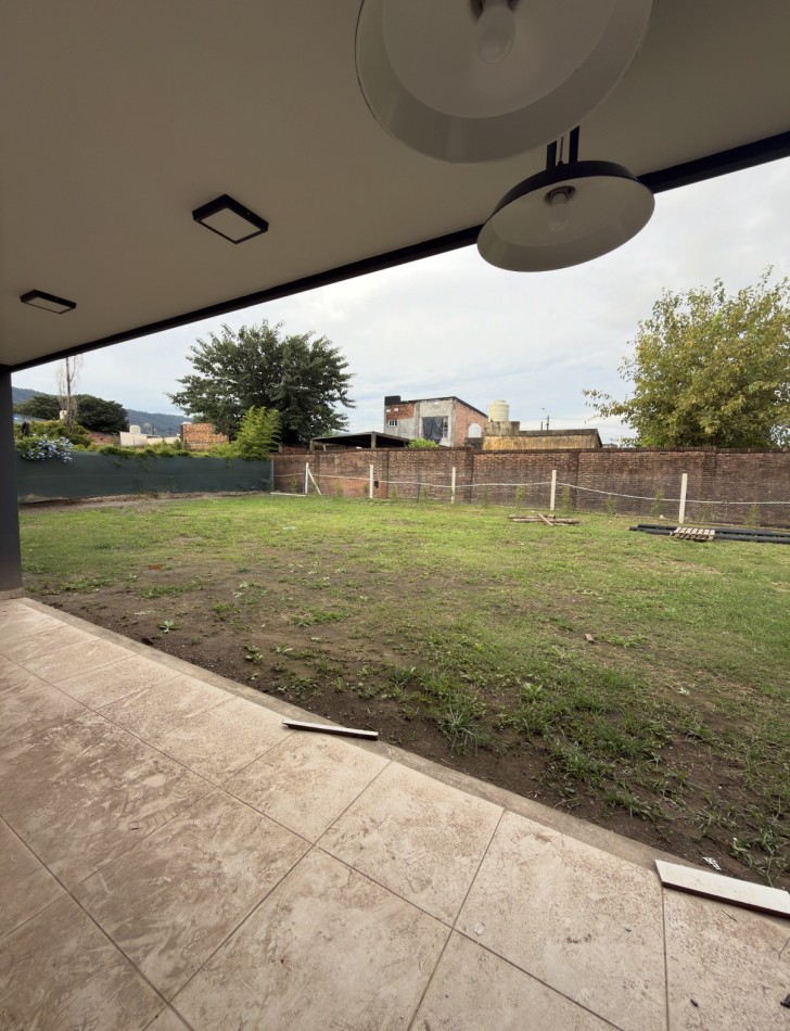 Venta Alquiler Casa en Quinta Azucena