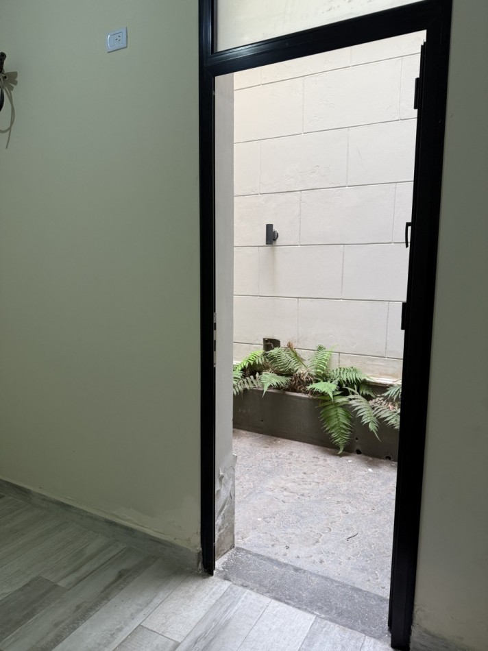 VENTA CENTRO MEDICO - A ESTRENAR- JUNIN AL 900